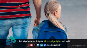 Okul kaygısı yaşayan çocuğuna destek olan ebeveyn